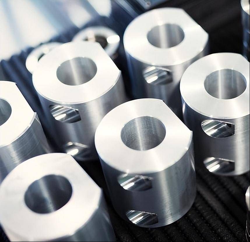 Haozhifeng मेसिनरी: हार्डवेयर विदेशी व्यापार मा गहिरो संलग्न